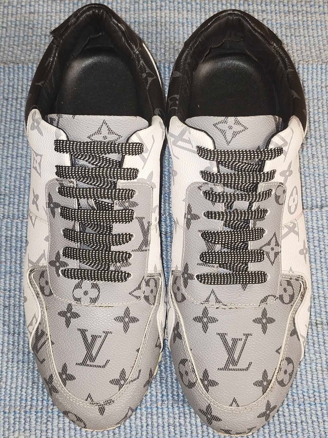LOUIS VUITTON RUN AWAY SNEAKERS - photo 2