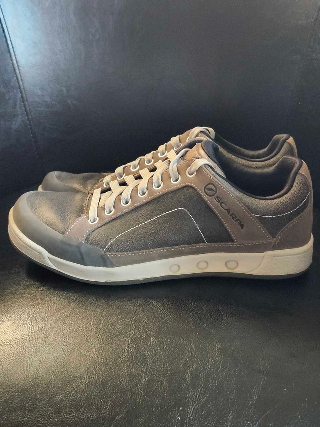 Scarpa Manhattan Shoes - (W) 9.5 US