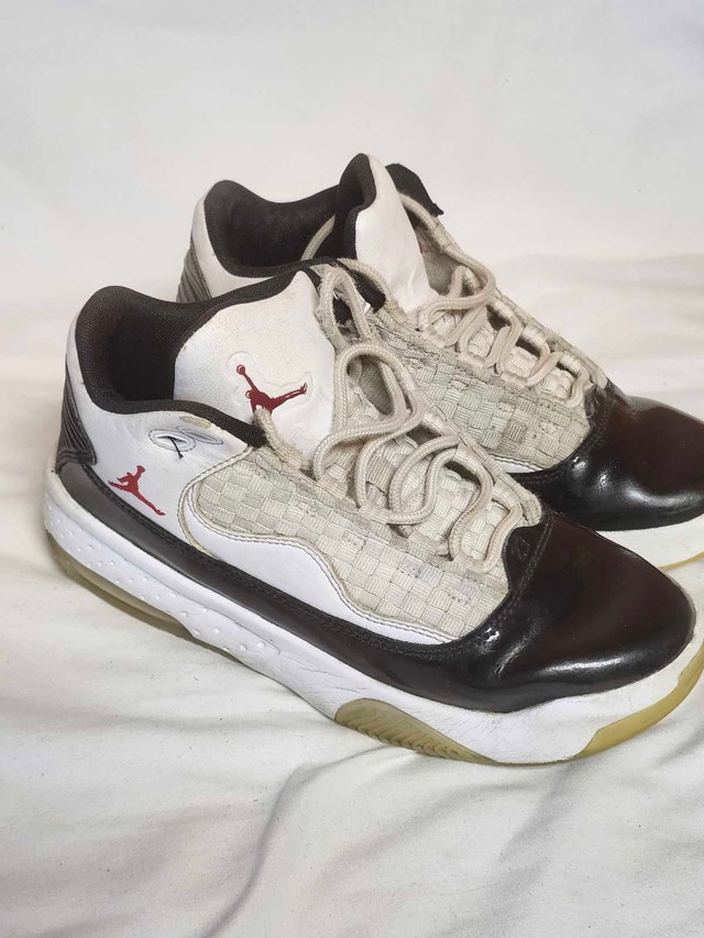 Jordan Max Aura 2 Youth 4.5 US - photo 3