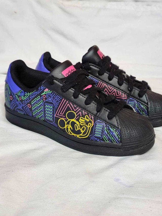 adidas Originals x Disney Mickey Superstar Shoes Kids 3.5 US