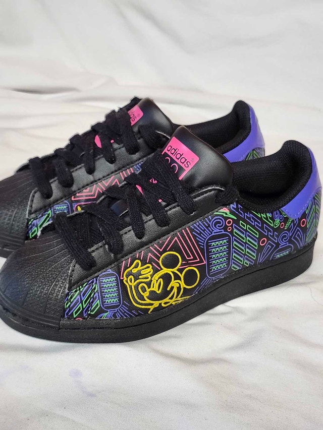 adidas Originals x Disney Mickey Superstar Shoes Kids 3.5 US - photo 3