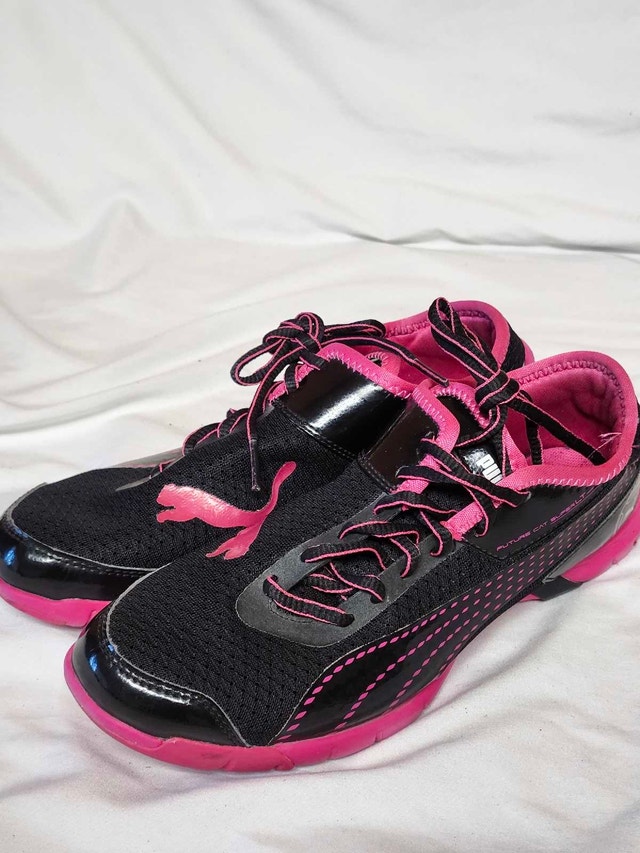 Puma Future Cat Super LT woman's size 7.5 US