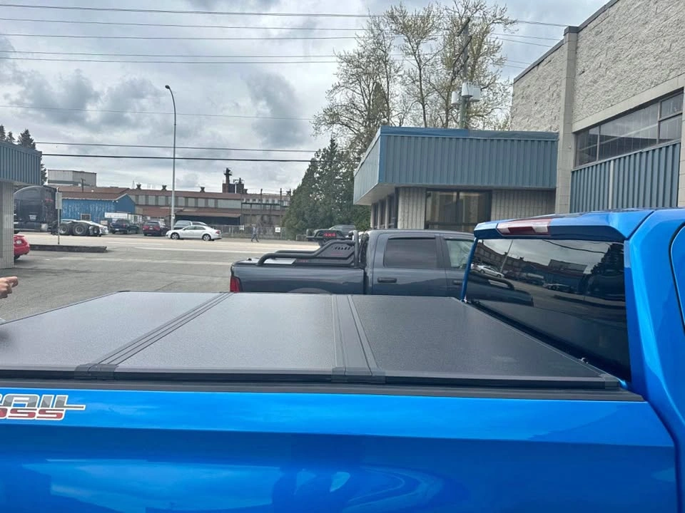 Tri-fold tonneau covers - Ford/GMC/RAM