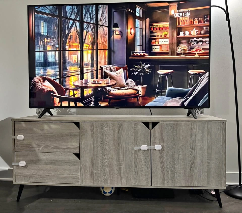 Tv stand