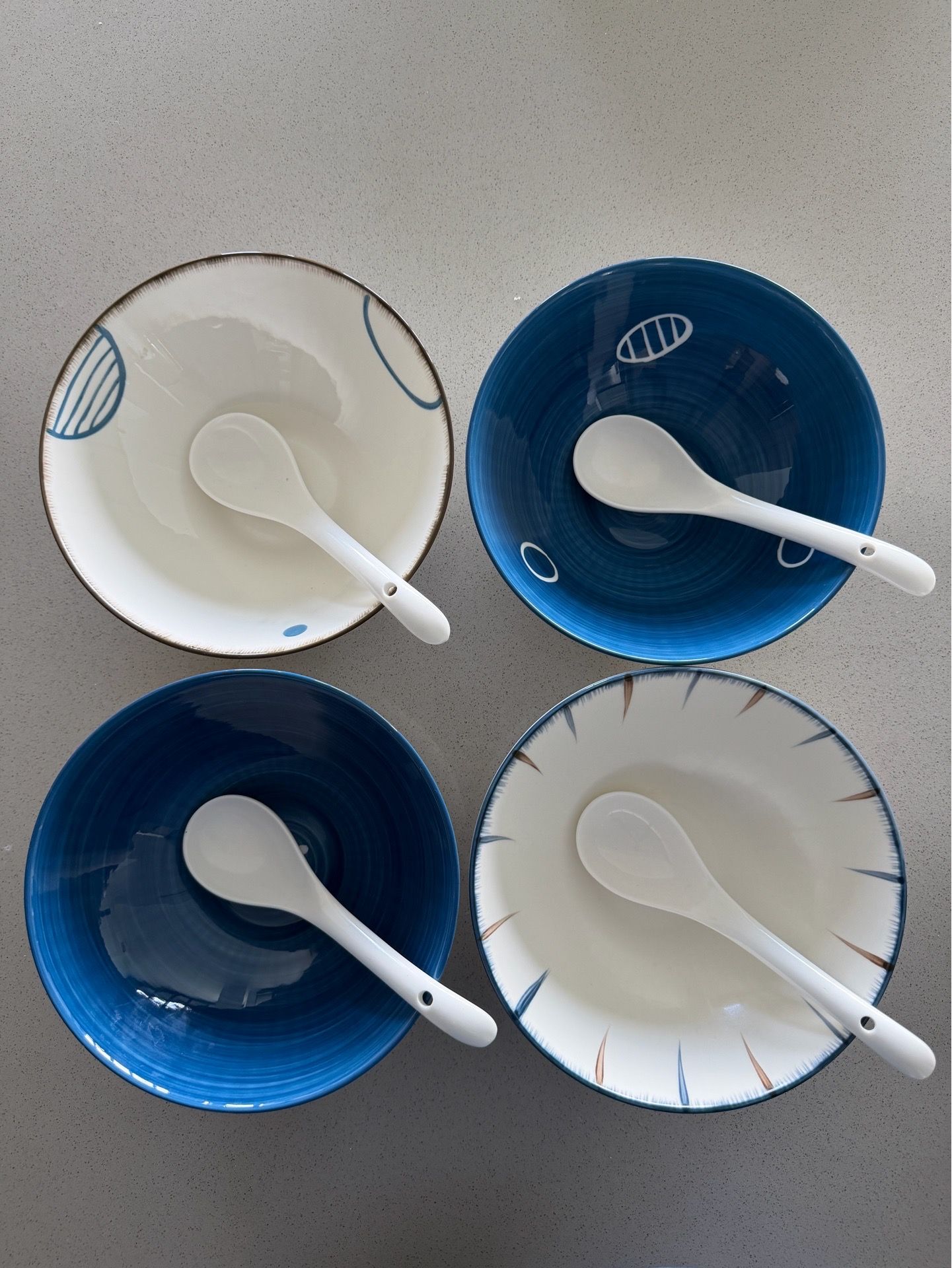 4 Ceramic Ramen Bowls