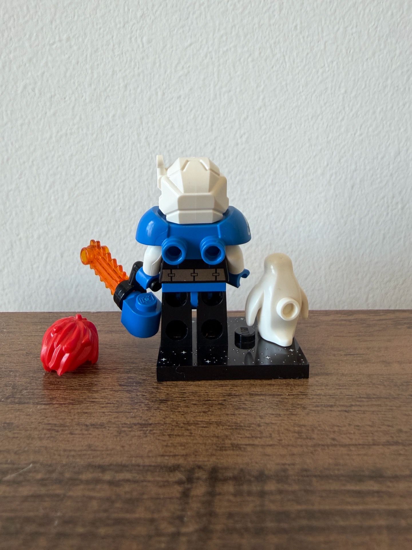 Lego Minifigures 71046 Series 26 Space - Ice Planet Explorer - photo 2