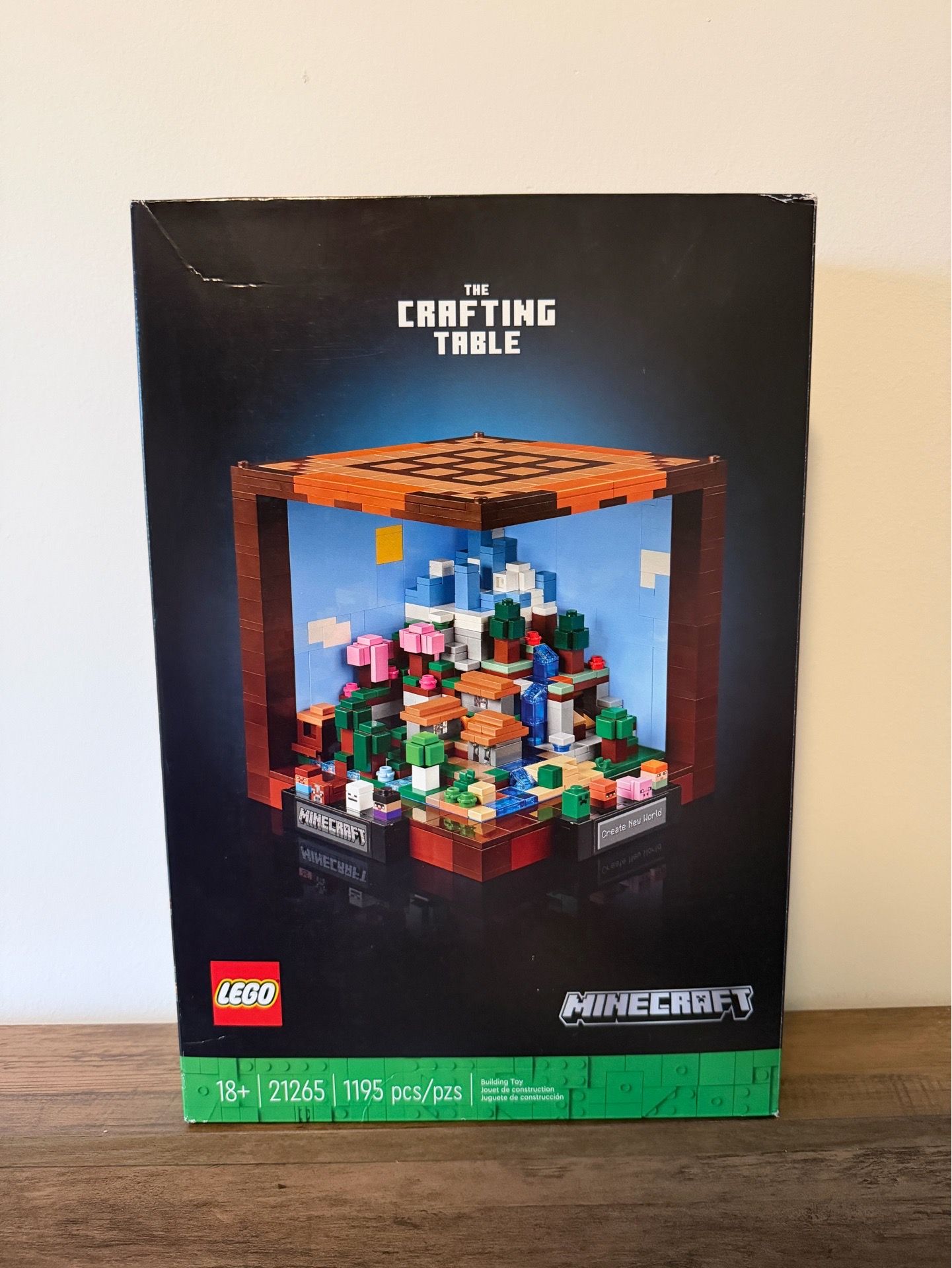 LEGO Minecraft 21265 The Crafting Table Building Set NEW SEALED