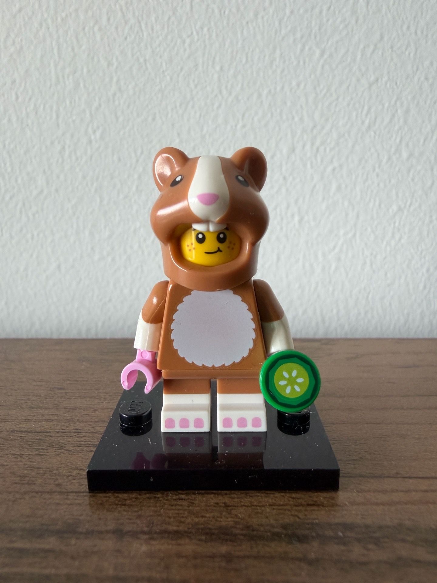 Lego 71048 Series 27 Collectible Minifigure Hamster Costume Fan