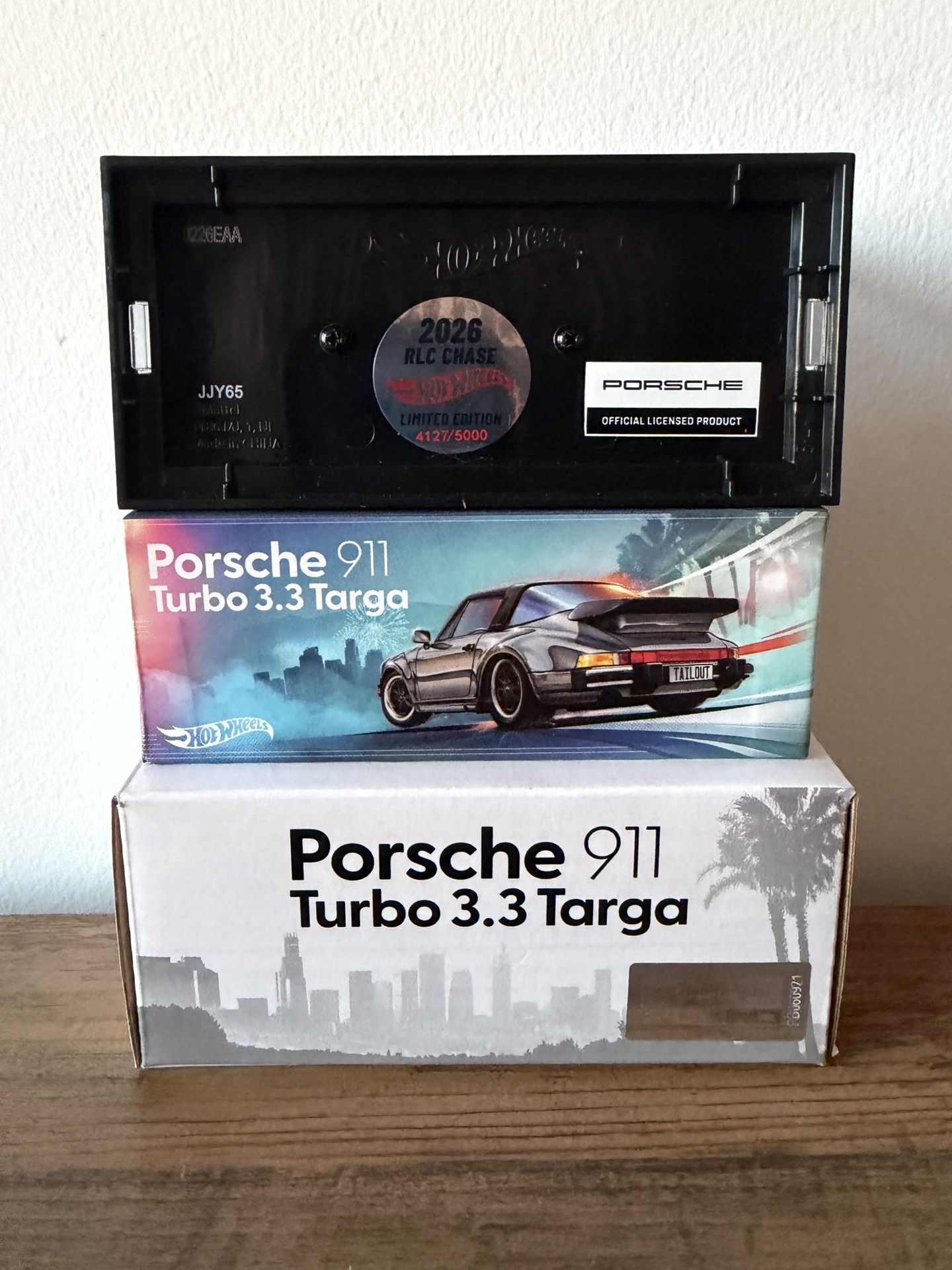 Hot Wheels Porsche 911 Turbo 3.3 Targa RLC Chase 4127/5000 - photo 2