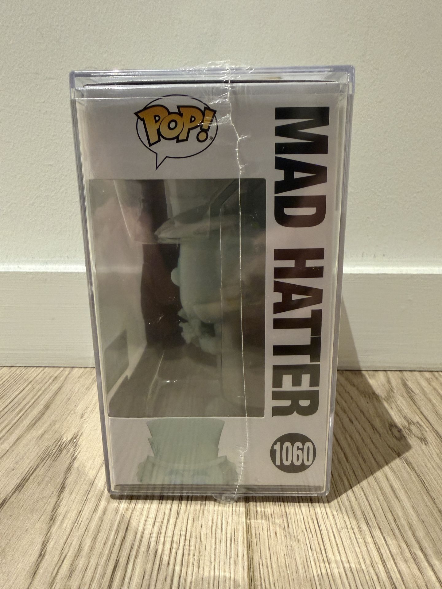 Funko Pop! Ultra Mad Hatter Glow #1060 LE 5000 - photo 2