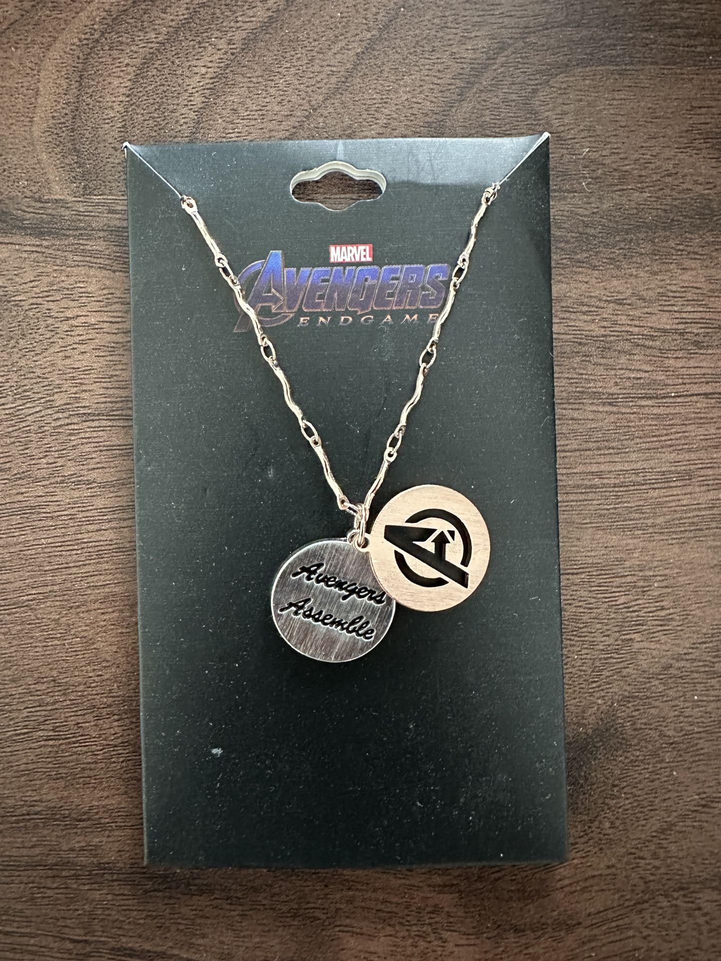 Marvel Comics Avengers Endgame Dual Pendant Necklace New MOC - photo 2