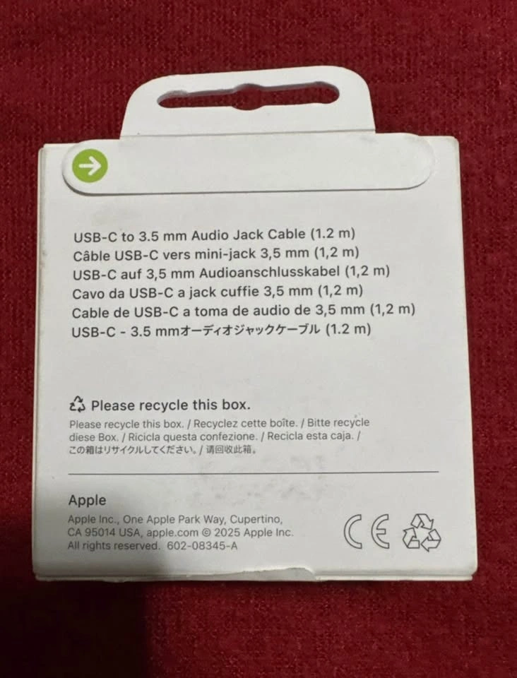 USB-C to 3.5mm Audio Cable - photo 2