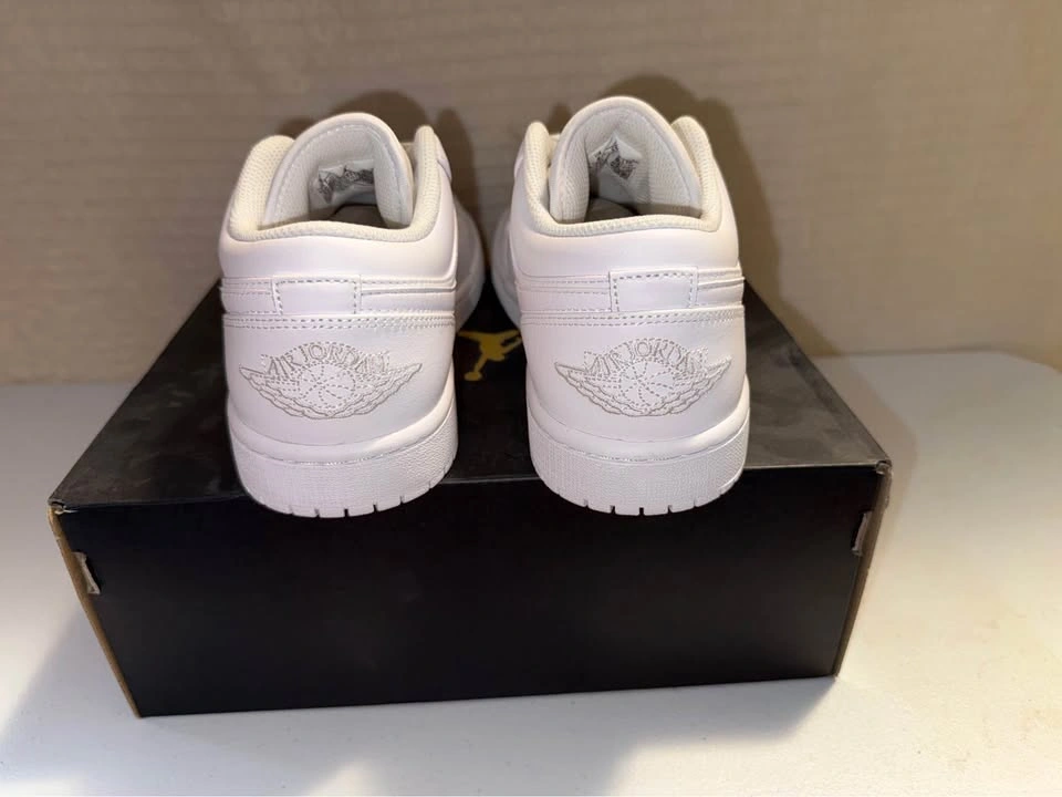 Nike Air Jordan 1 Low ‘Triple White’ M8 W9.5 - photo 3