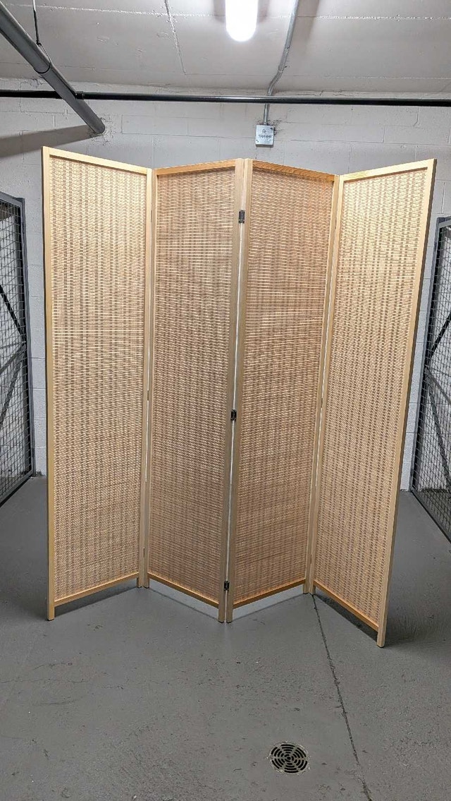 Elegant 4-Panel Wooden Room Divider / Privacy Screen