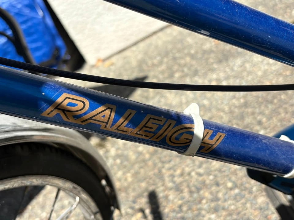 Blue Raleigh Transit bike - photo 5