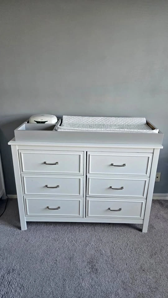 Complete Nursery Bundle – Dressers, Cribs & Baby Essentials
