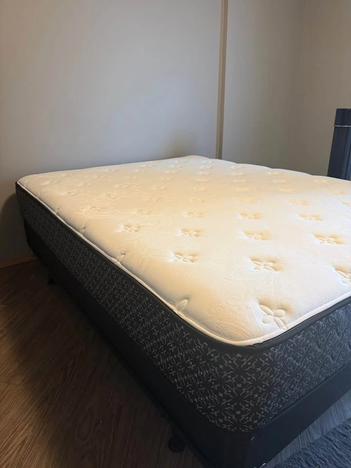 Mattress + Bed box + metal frame - photo 2