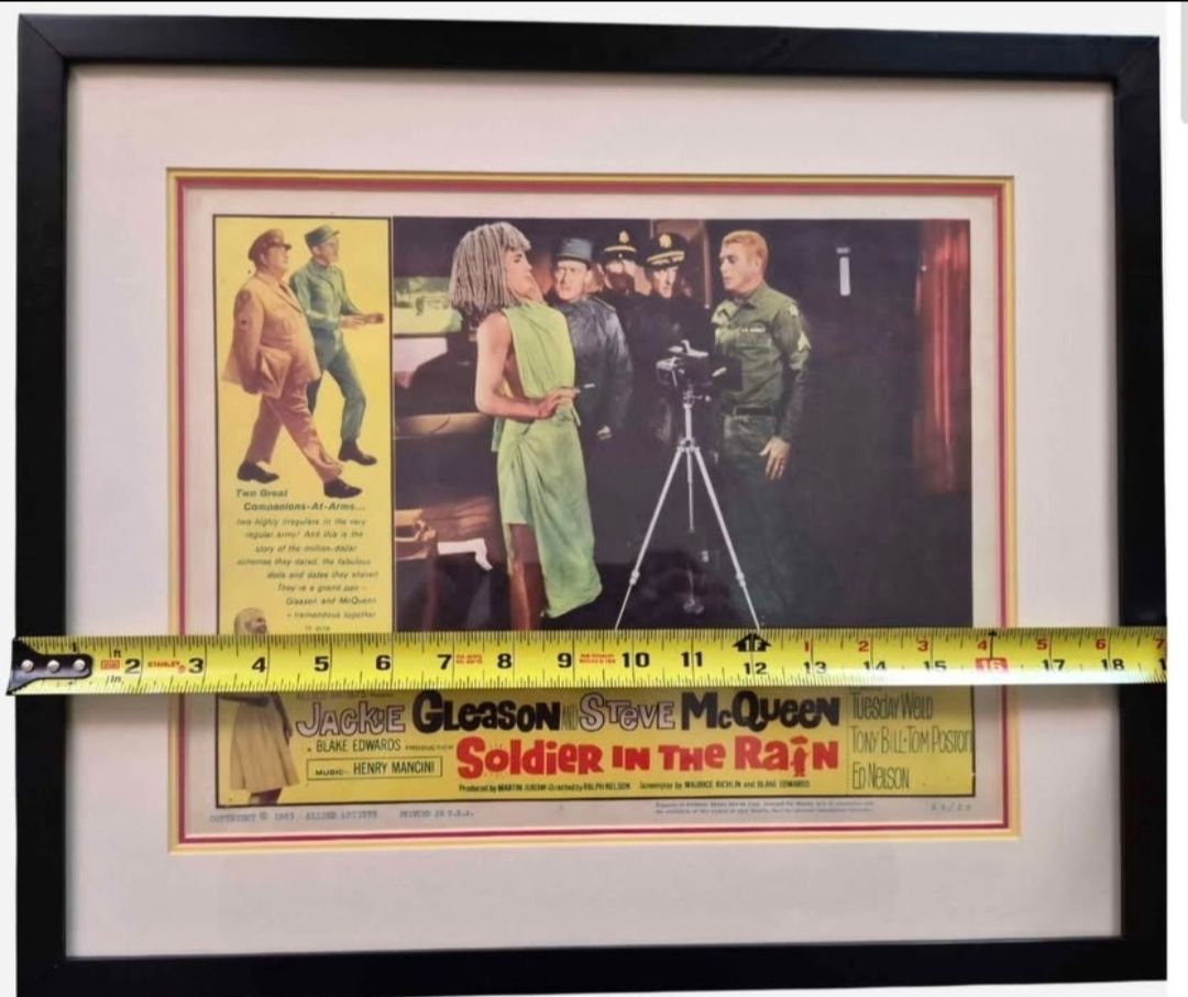 Picture frame with vintage poster - photo 3