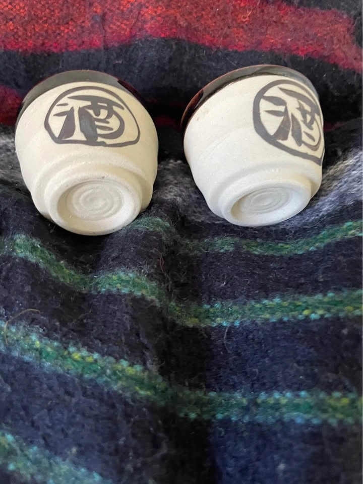 Set of 2 ceramic sake glasses - Japanese Kanji Cups - photo 4