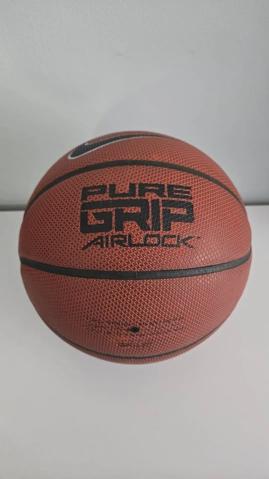 Nike Pure Grip Airlock Basketball – Size 7 - photo 2