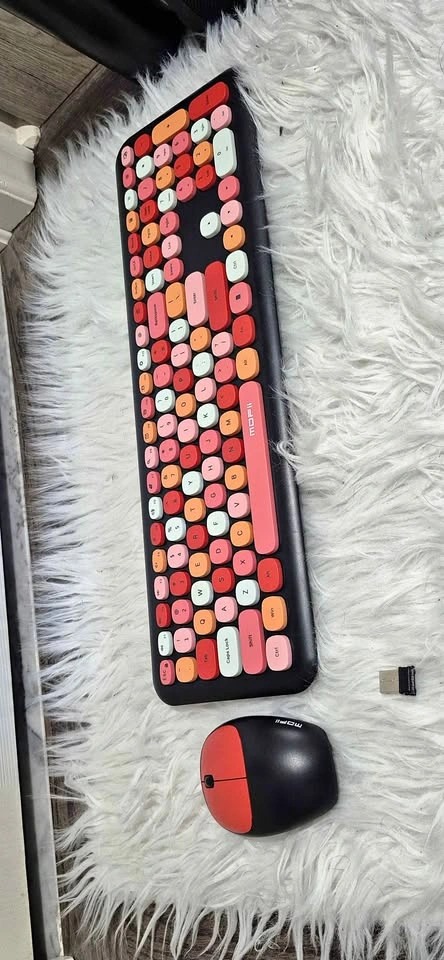 MOFii 666 wireless keyboard and mouse combo colorful round keys