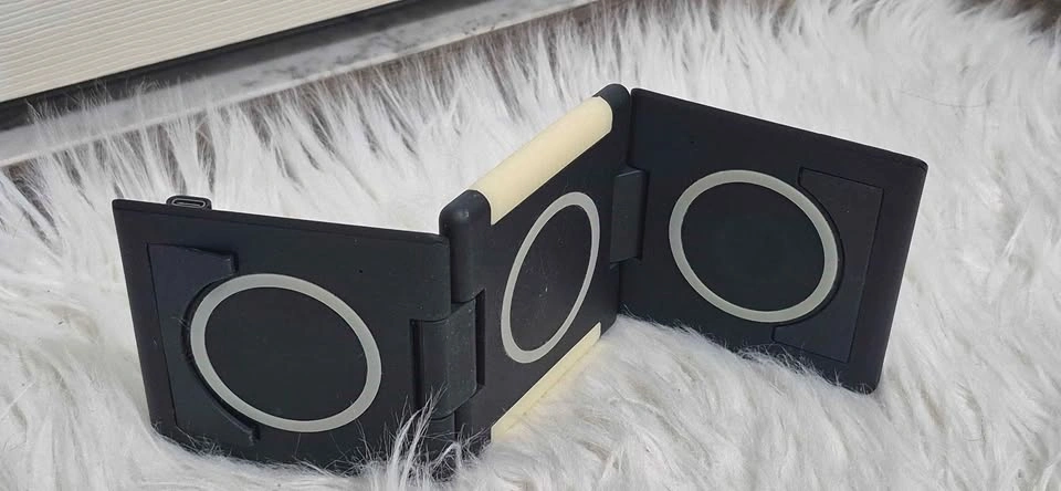 Black Foldable Phone Stand - photo 3