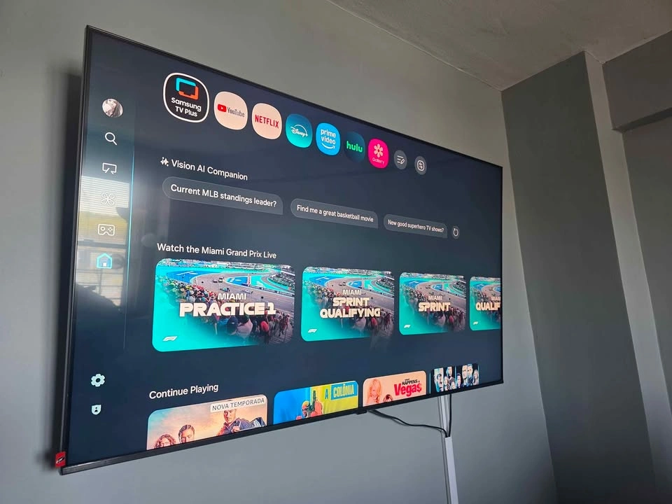 Samsung 55” Neo QLED 4K Smart TV – 2025 Model – Like New - photo 2