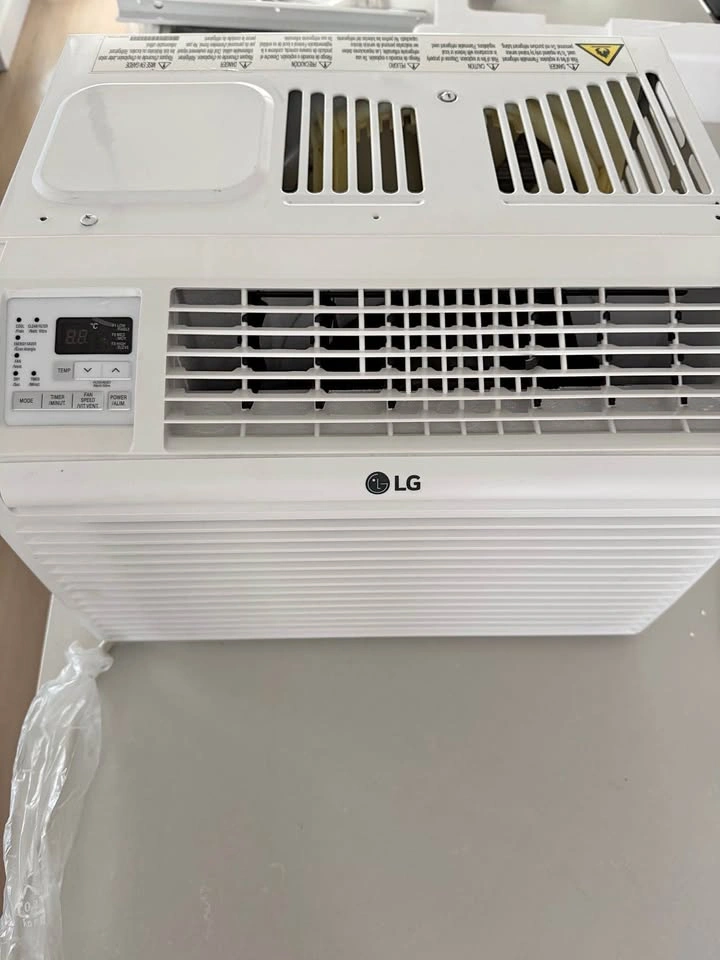 LG 6,000 BTU Window Air Conditioner (Model LW6017R)