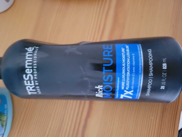 Herbal Essences, Pantene, Head & Shoulders, TRESemmé Shampoo - photo 3