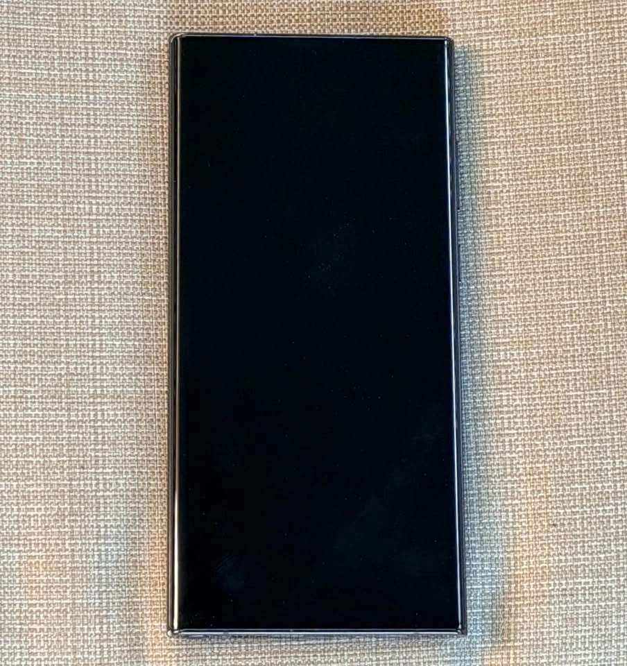 Mint Condition 128GB Samsung S22 Ultra - Firm Price - photo 4