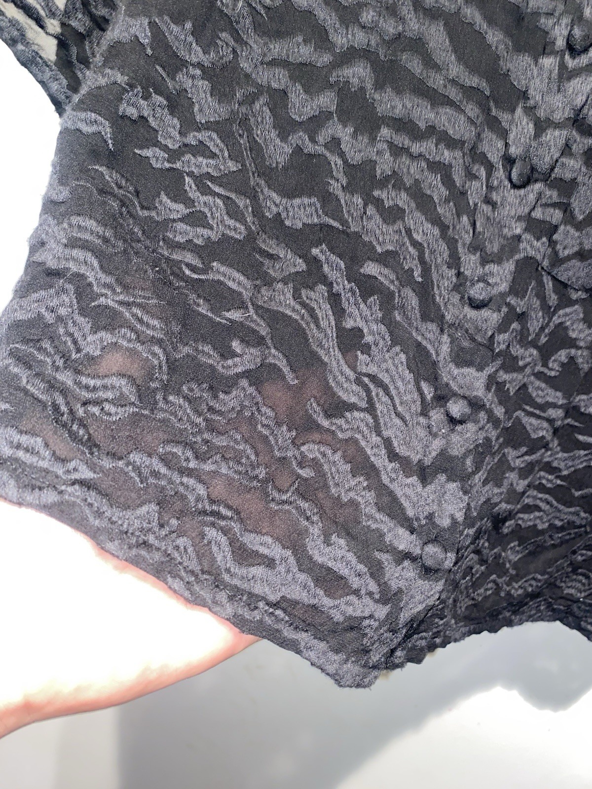 Good American Black Textured Sheer Crop Top Button Front Goth Gr - photo 5