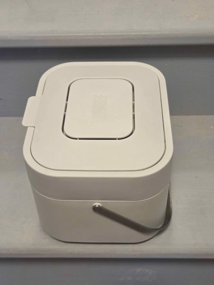 Joseph Joseph Organic Waste Bin - photo 2