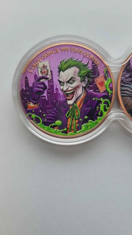 Dual Stack Batman vs Joker 2 x 1oz Copper Collectible in Capsule - photo 3