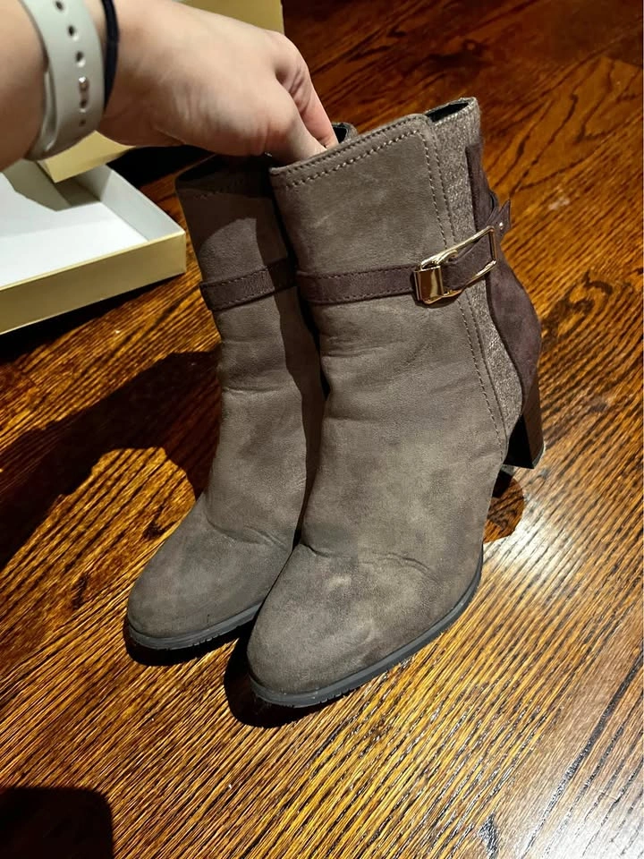 Ankle boots