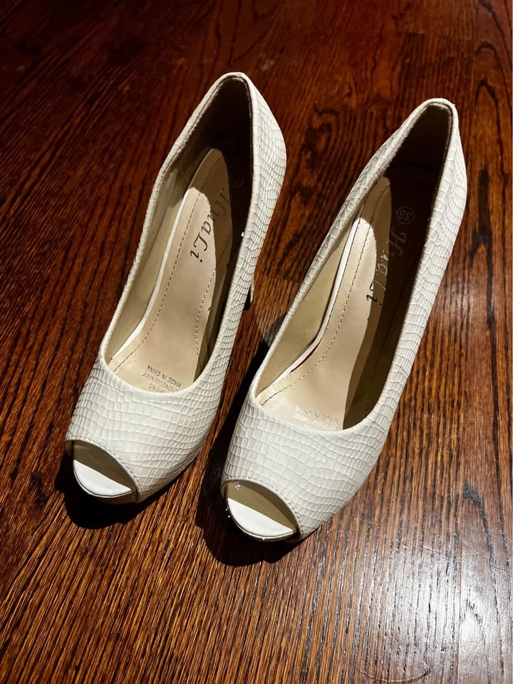 High heels - photo 3