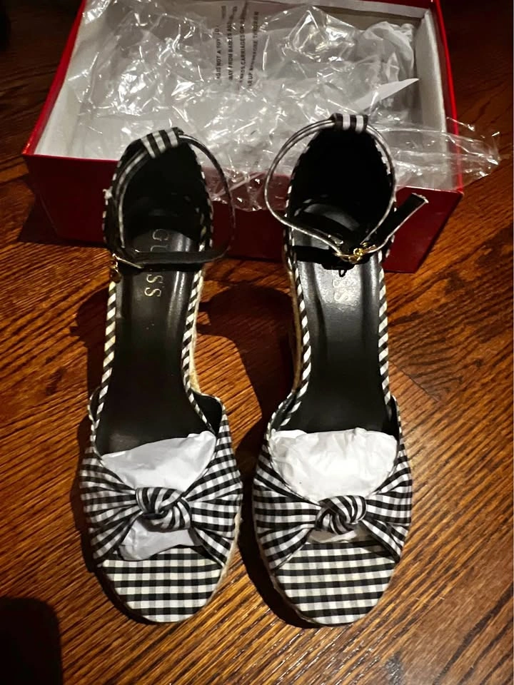 Guess Gingham Espadrille Wedges Size 7.5