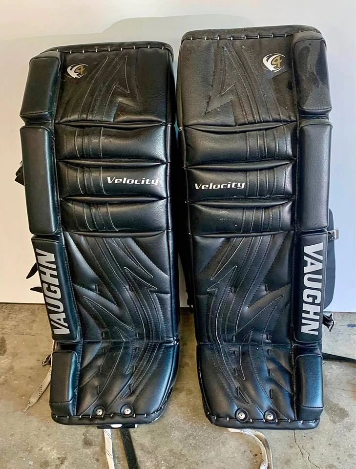 Vaughn Velocity 7250 C4 30+1 Hockey Goalie Leg Pads