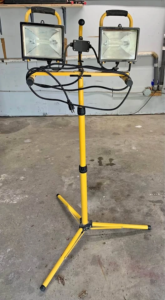 Dual Halogen Work Light Stand