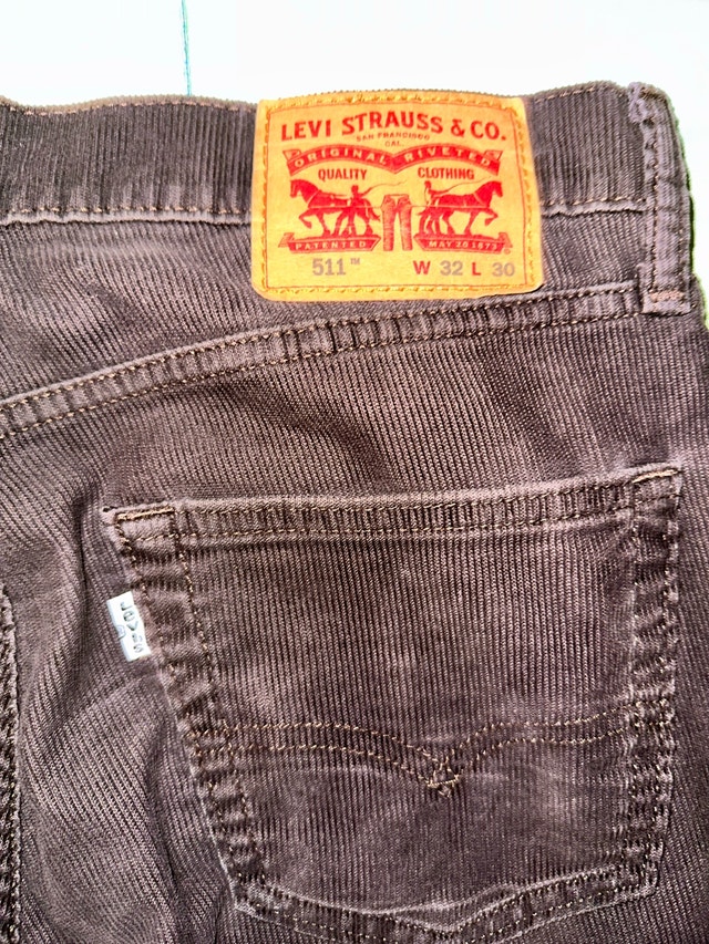 brown Levi’s slim fit pants 32x30 - photo 4