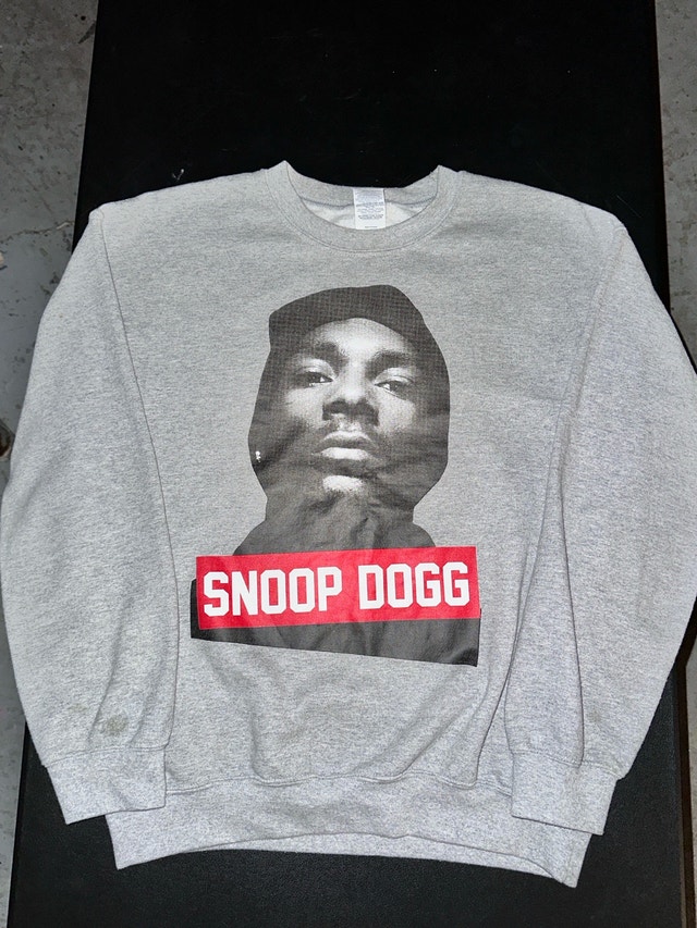 Gildan Snoop Dogg graphic sweatshirt size M
