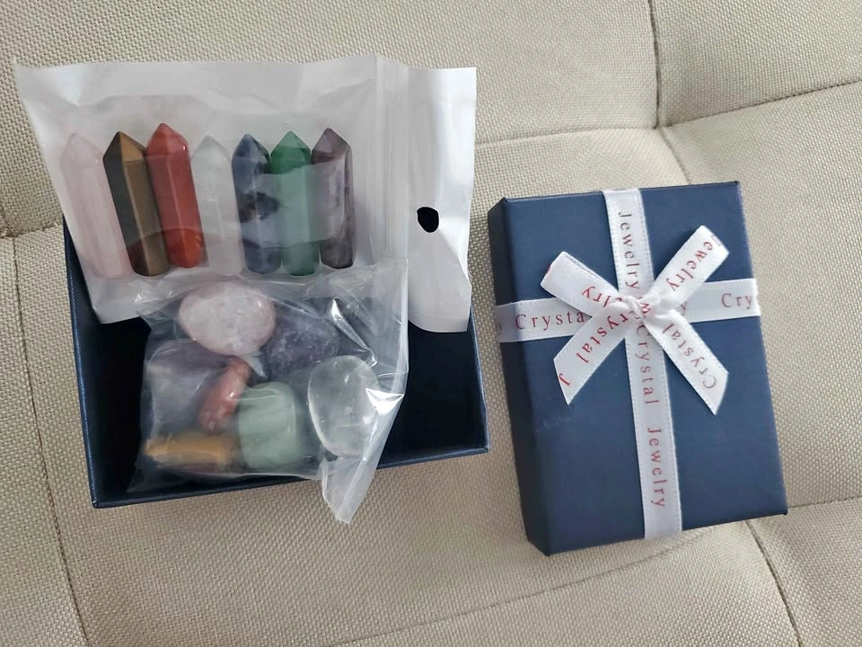 Crystal Healing Set - Points Tumbled Stones Necklace Gift Box