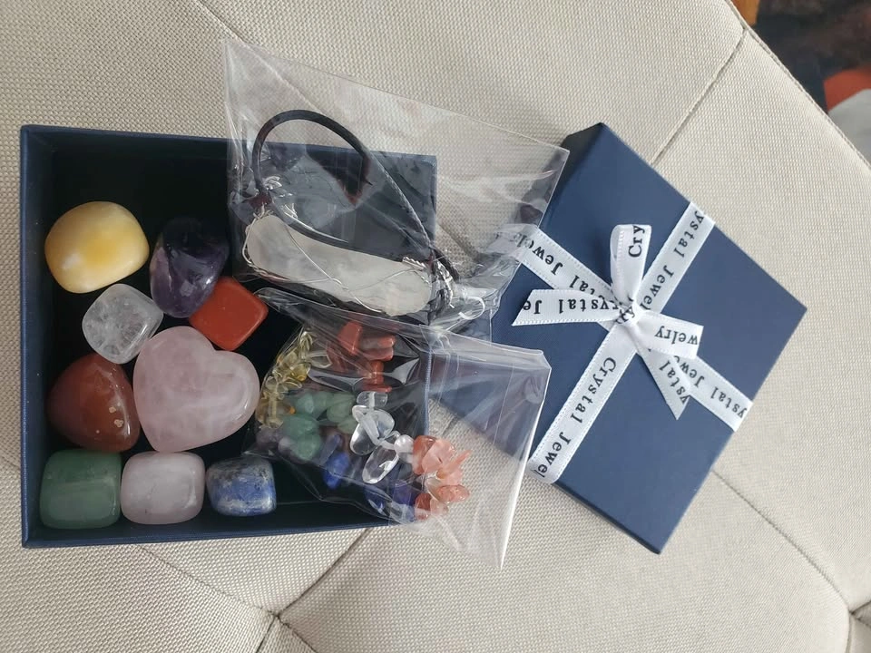 Crystal Healing Set - Points Tumbled Stones Necklace Gift Box - photo 3