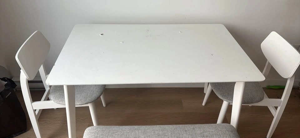 Structube 4-piece Dining Table - photo 2