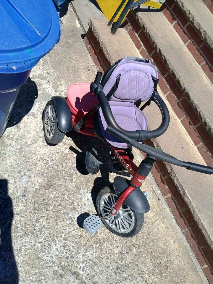 Tricycle for kids - photo 2