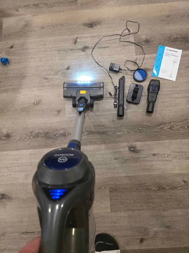 Moosoo XL-618A 4-in-1 Cordless Stick Vacuum - photo 2