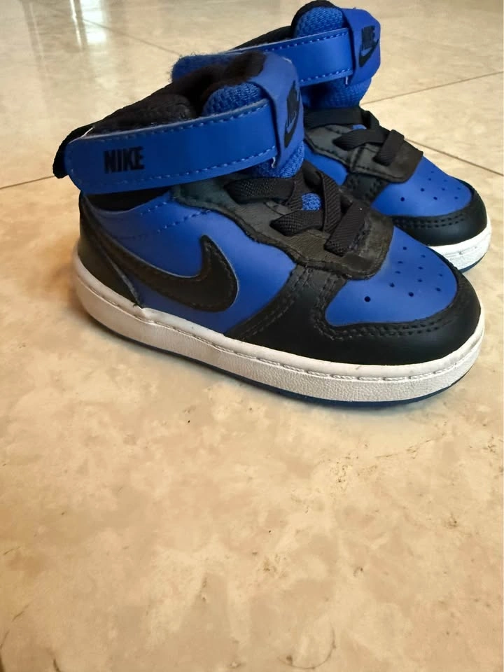 Nike Toddler shoes SIZE 4.5 US UK - photo 3