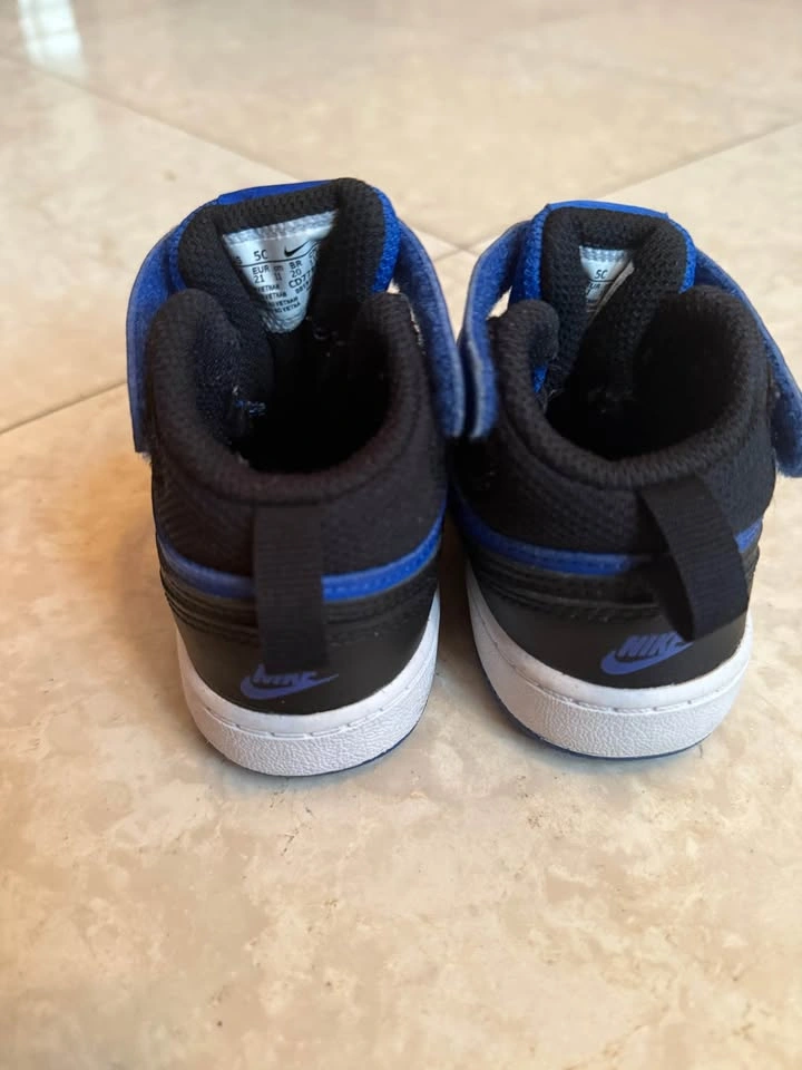 Nike Toddler shoes SIZE 4.5 US UK - photo 4