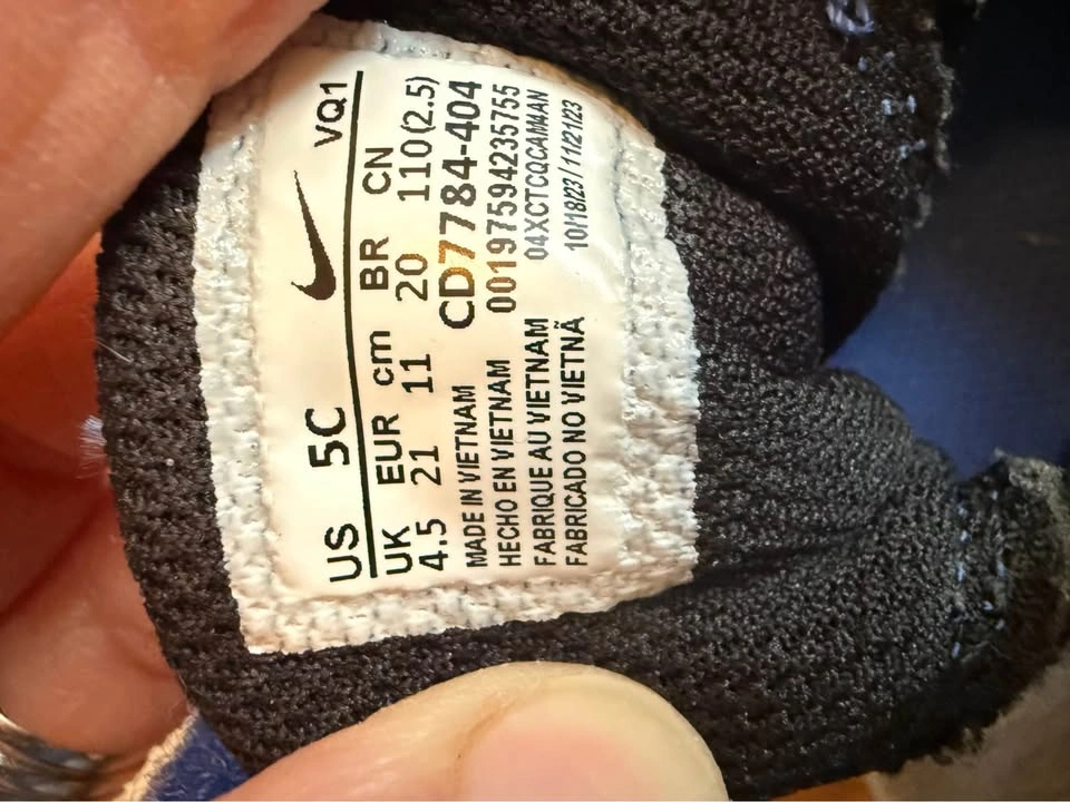 Nike Toddler shoes SIZE 4.5 US UK - photo 5