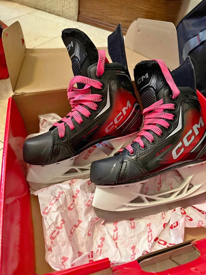 Junior CCM JetSpeed Skates Size 1