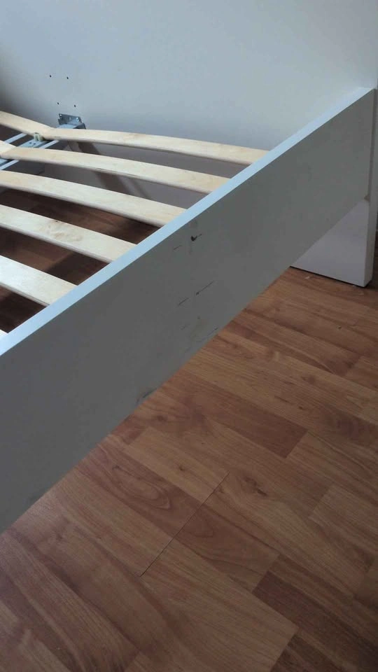 Queen bed frame - photo 2